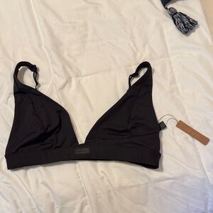 SKIMS Women’s Plunge Bikini Top